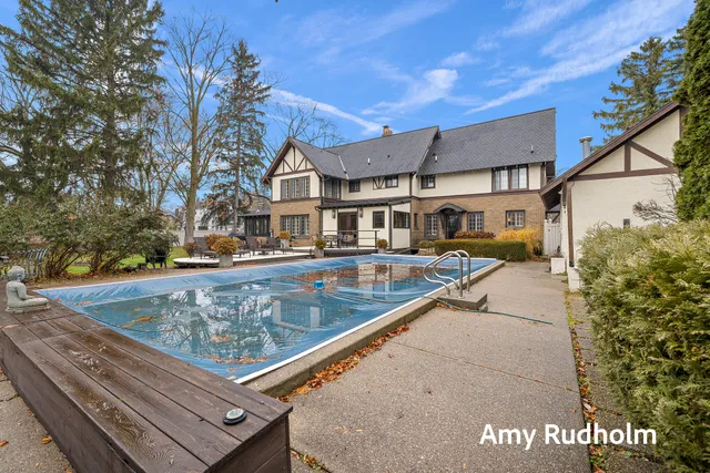 $1,650,000 | 522 River Street, Spring Lake, MI 49456