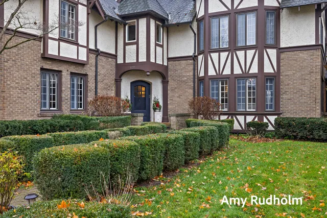 $1,650,000 | 522 River Street, Spring Lake, MI 49456