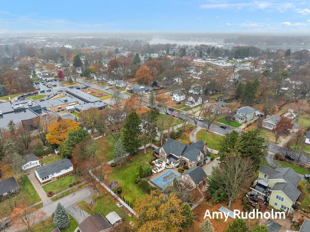 $1,650,000 | 522 River Street, Spring Lake, MI 49456