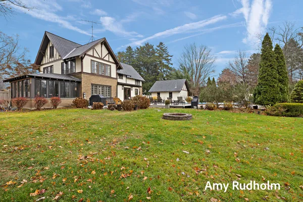 $1,590,000 | 522 River Street, Spring Lake, MI 49456