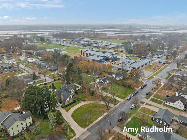 $1,590,000 | 522 River Street, Spring Lake, MI 49456