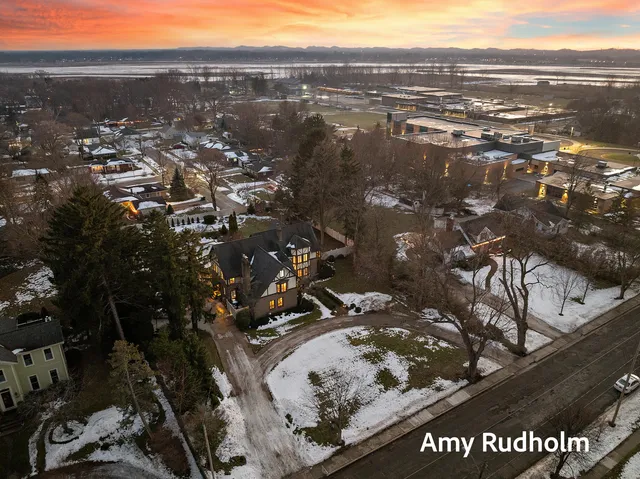 $1,650,000 | 522 River Street, Spring Lake, MI 49456