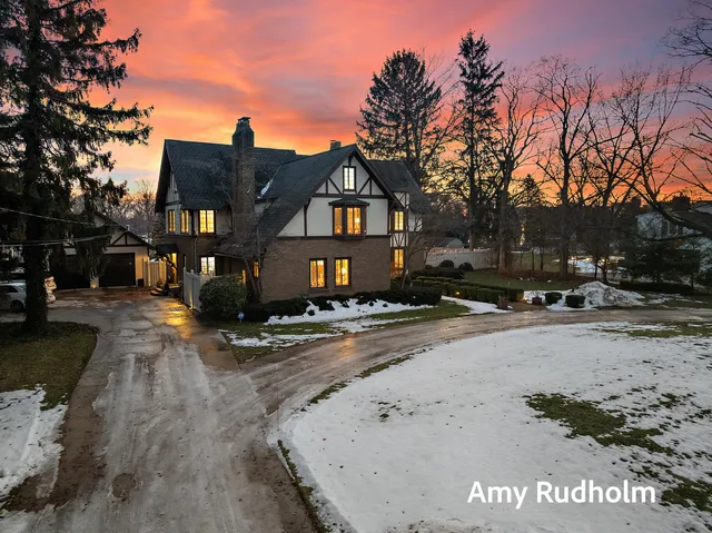 $1,650,000 | 522 River Street, Spring Lake, MI 49456