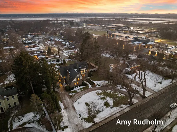 $1,590,000 | 522 River Street, Spring Lake, MI 49456