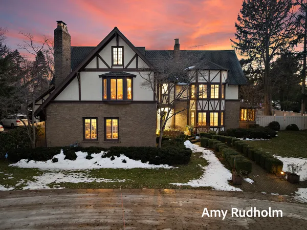 $1,590,000 | 522 River Street, Spring Lake, MI 49456
