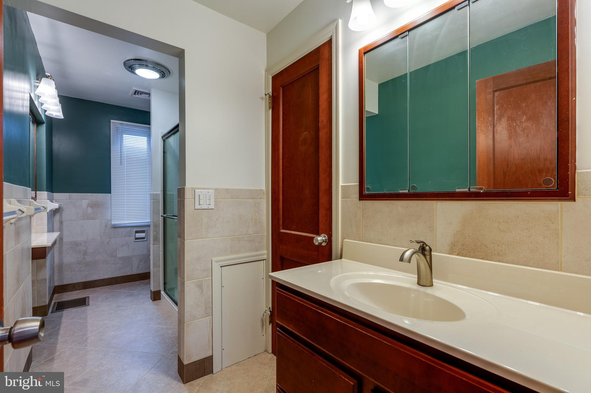 1954 Laudermilch Road Palmyra, PA 17078 - Photo 14 of 20 Gallery Image 14