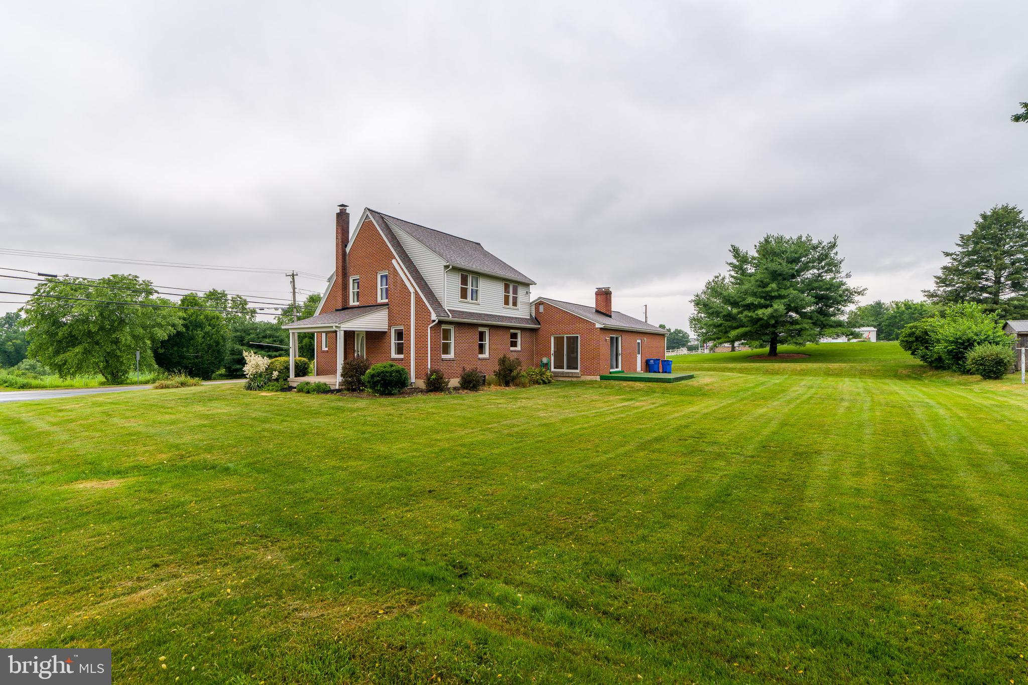 1954 Laudermilch Road Palmyra, PA 17078 - Photo 3 of 20 Gallery Image 3