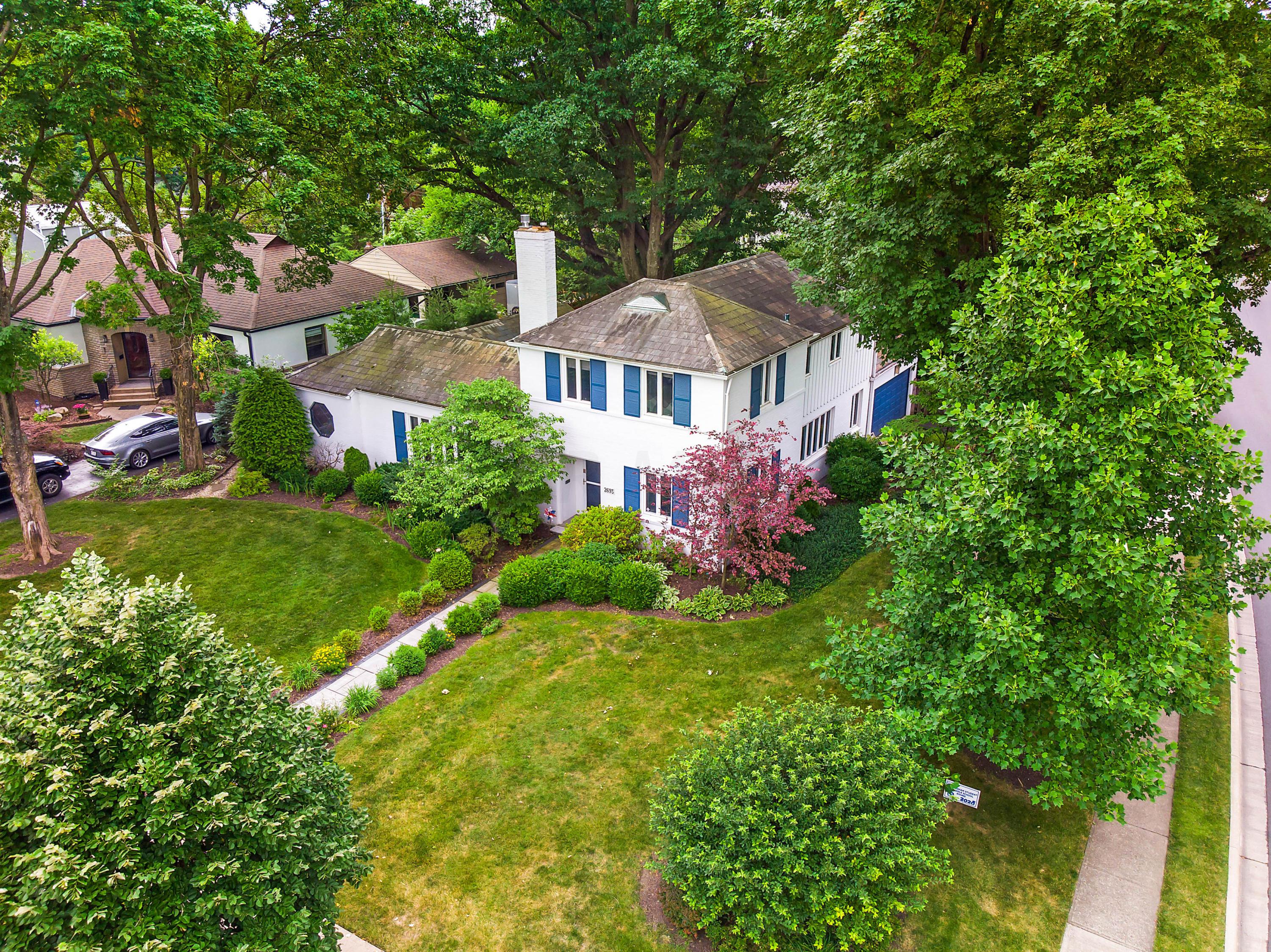 2693 Bryden Road Columbus, OH 43209 - Photo 3 of 49