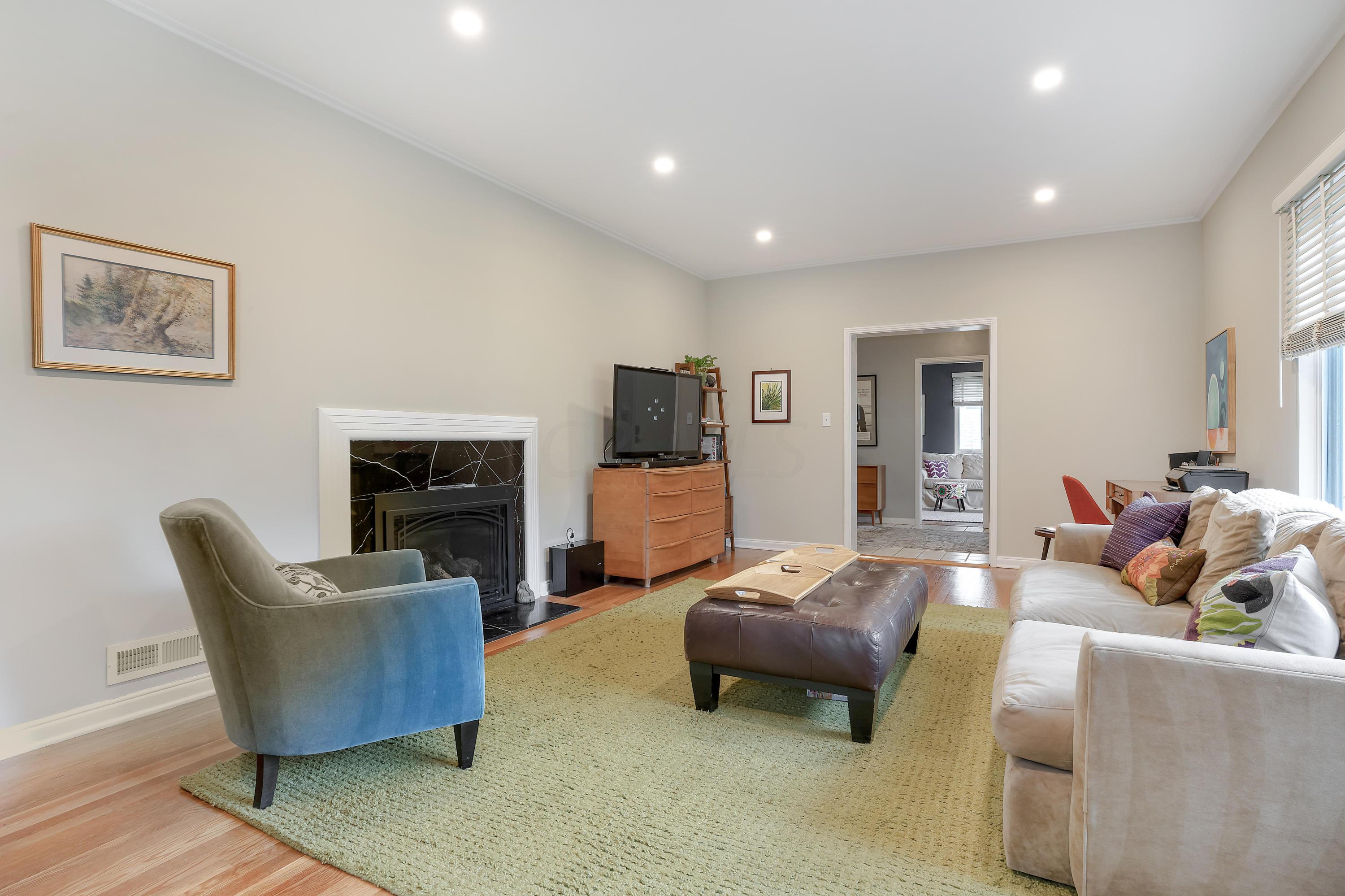 2693 Bryden Road Columbus, OH 43209 - Photo 8 of 49