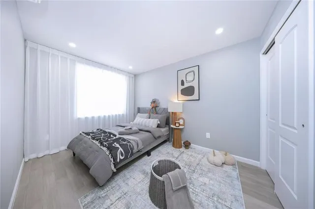 $838,000 | 1725 68th Street, Unit 4R | Bensonhurst