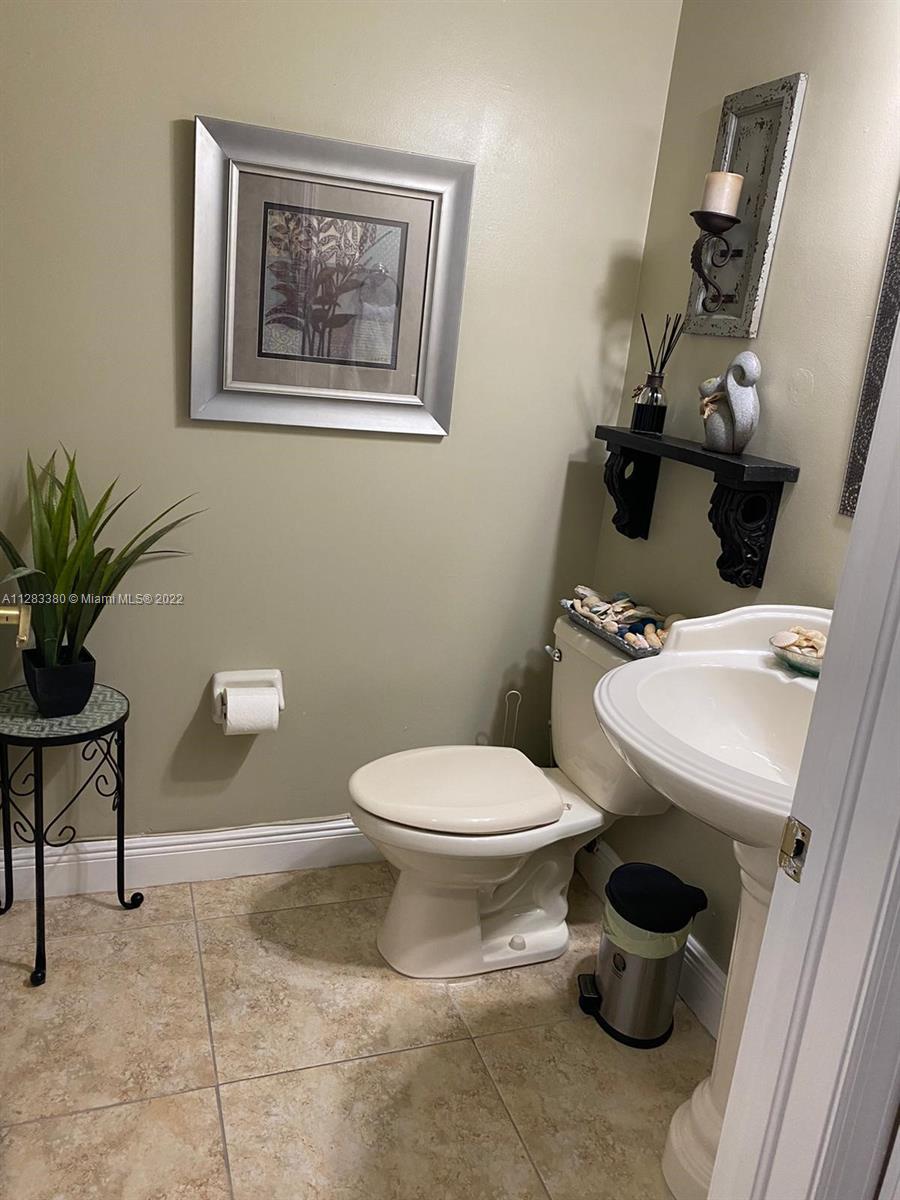 929 Southwest 153rd Path, Unit 929 Miami, FL 33194 - Photo 12 of 17 Gallery Image 12
