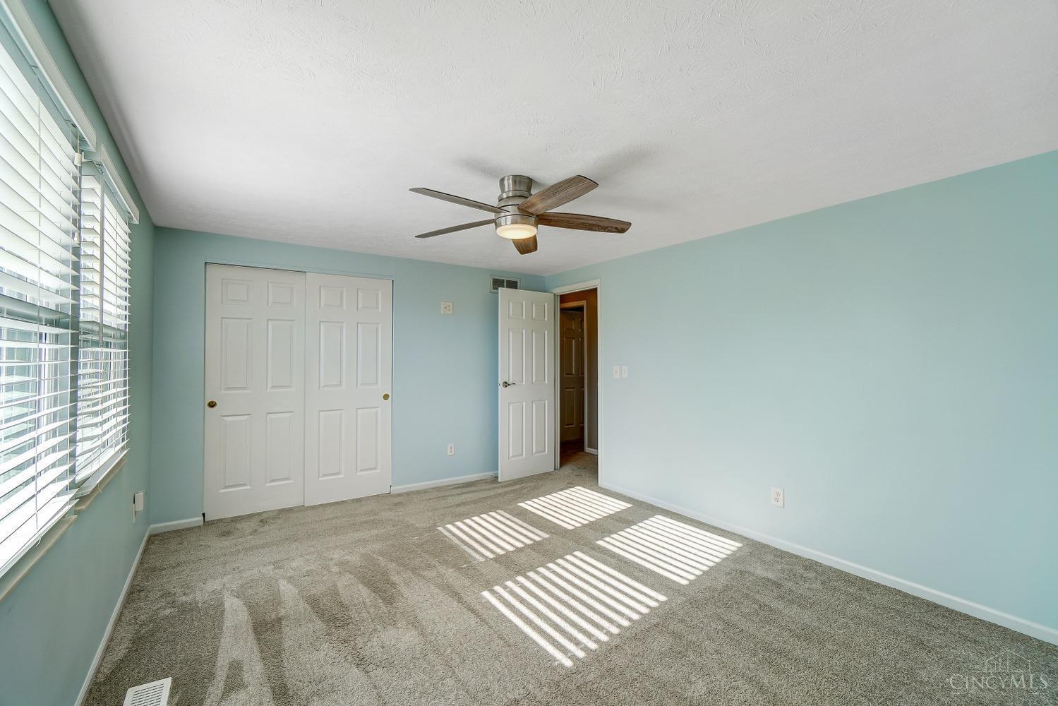 2497 Crest Road Cincinnati, OH 45231 - Photo 8 of 30