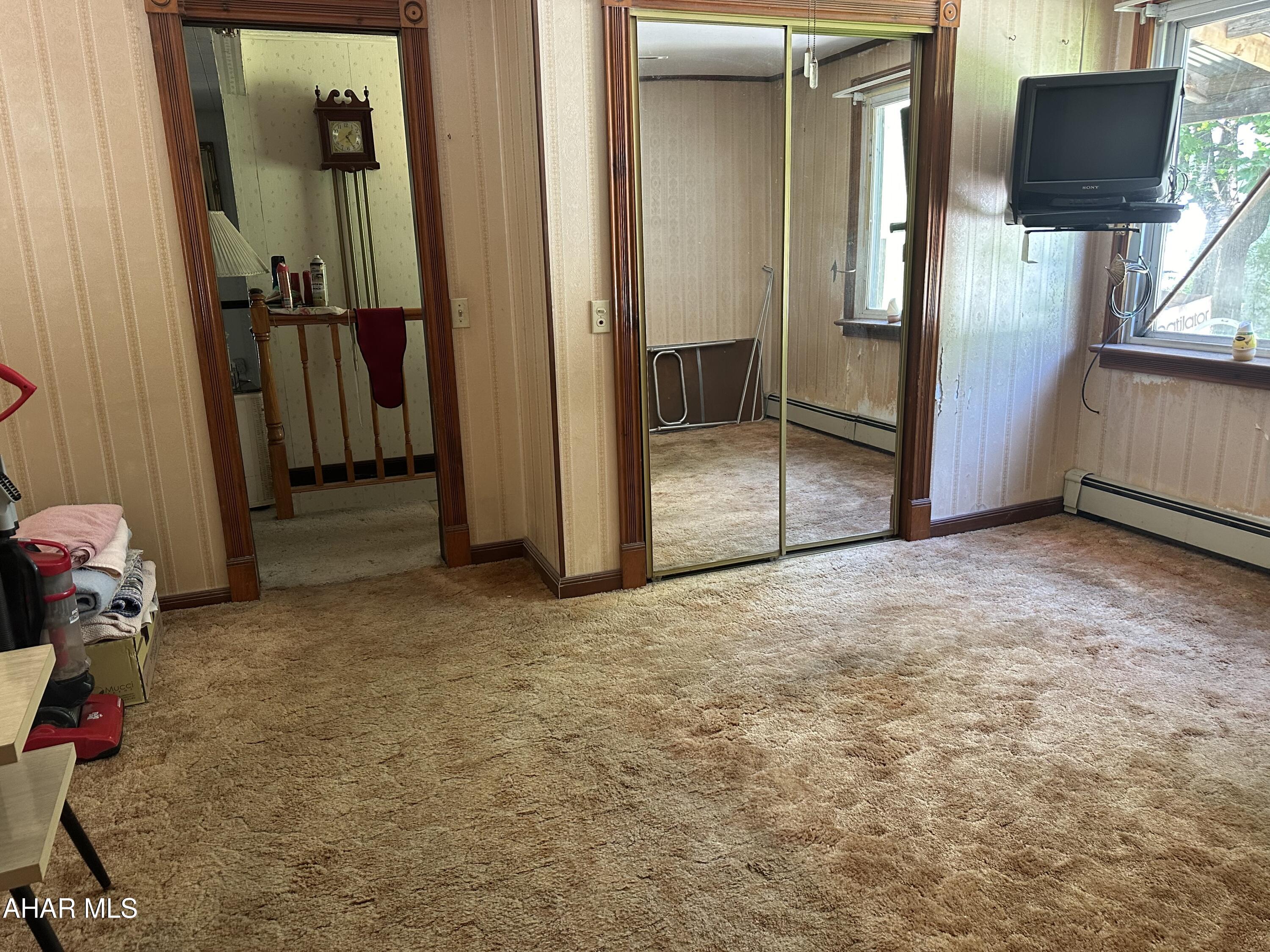 1562 West Loop Road Hollidaysburg, PA 16648 - Photo 12 of 30