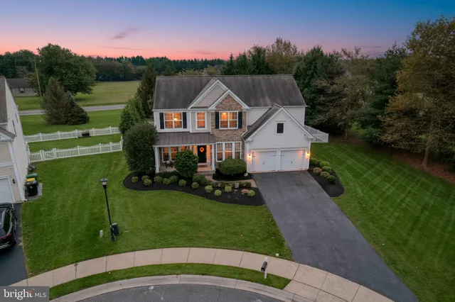 $604,000 | 299 West Clarendon Drive, Smyrna, DE 19977