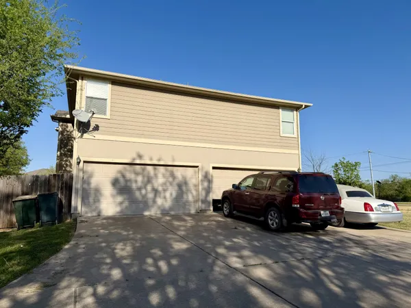 $1,900 | 917 Sebastian Bend, Unit B, Pflugerville, TX 78660