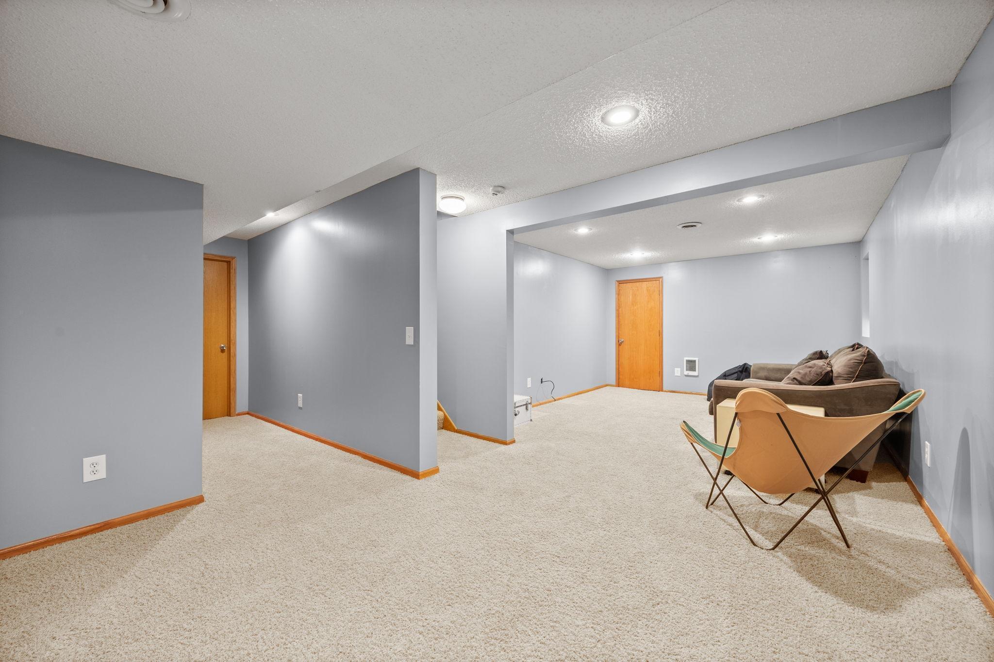 12688 74th Avenue North Maple Grove, MN 55369 - Photo 16 of 21