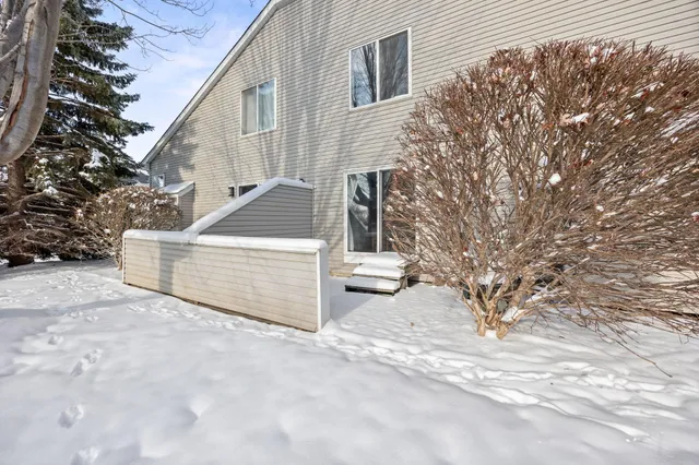 $305,000 | 12688 74th Avenue North, Maple Grove, MN 55369