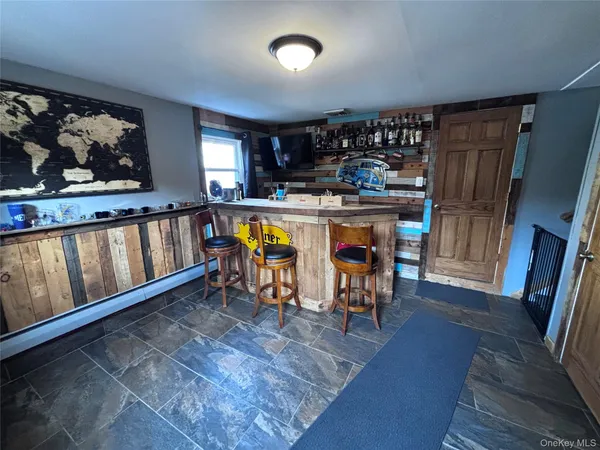 $899,900 | 21 Nevin Terrace, Massapequa Park, NY 11762