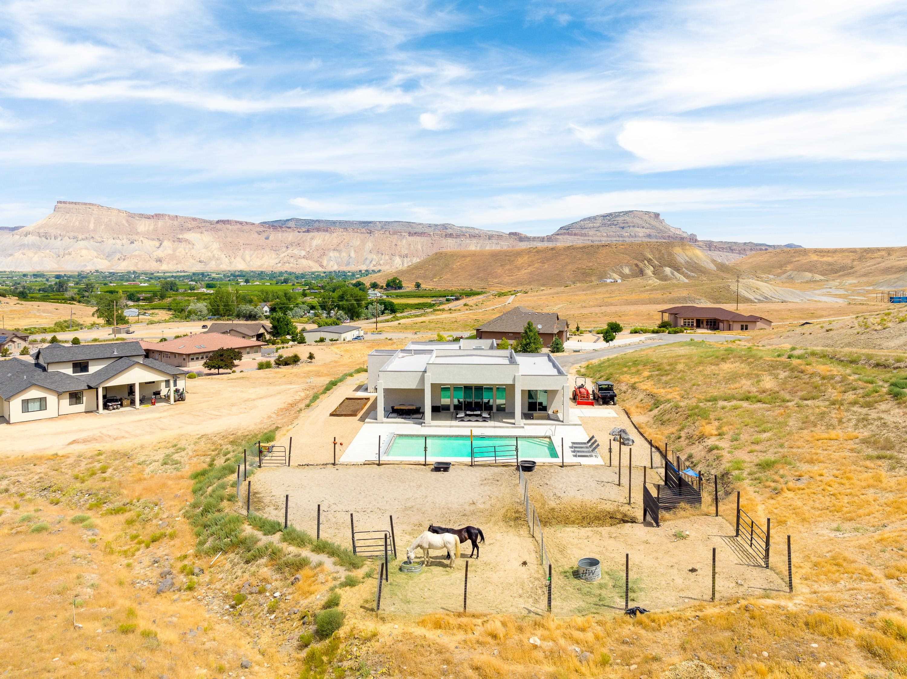 3685 East Road Palisade, CO 81526 - Photo 34 of 42 a view of an ocean with city view