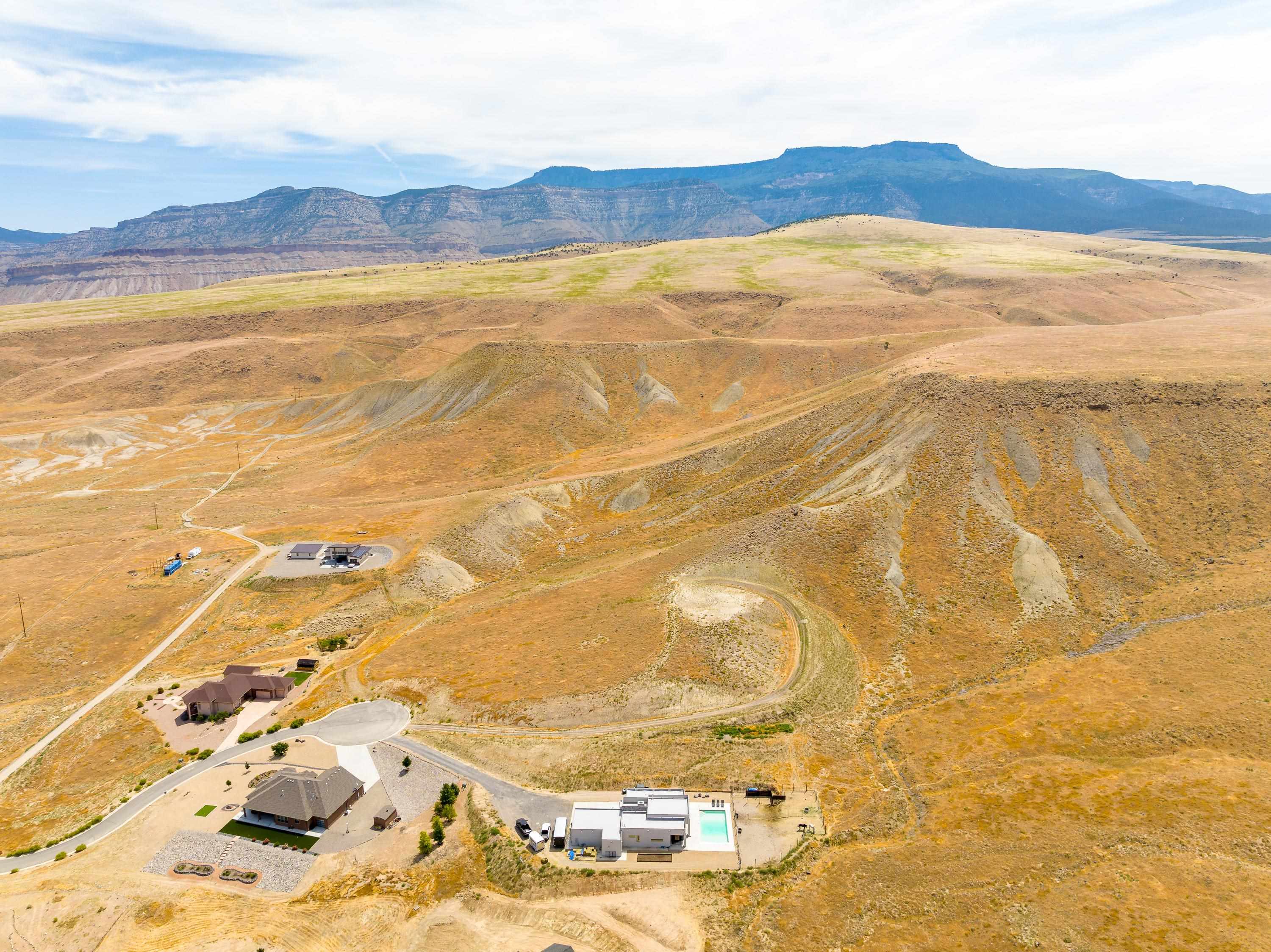 3685 East Road Palisade, CO 81526 - Photo 37 of 42 a view of an ocean and a mountain