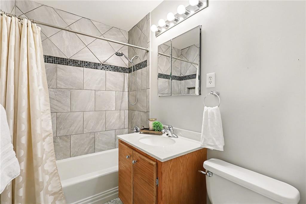 10244 Reeds Road Overland Park, KS 66207 - Photo 13 of 24