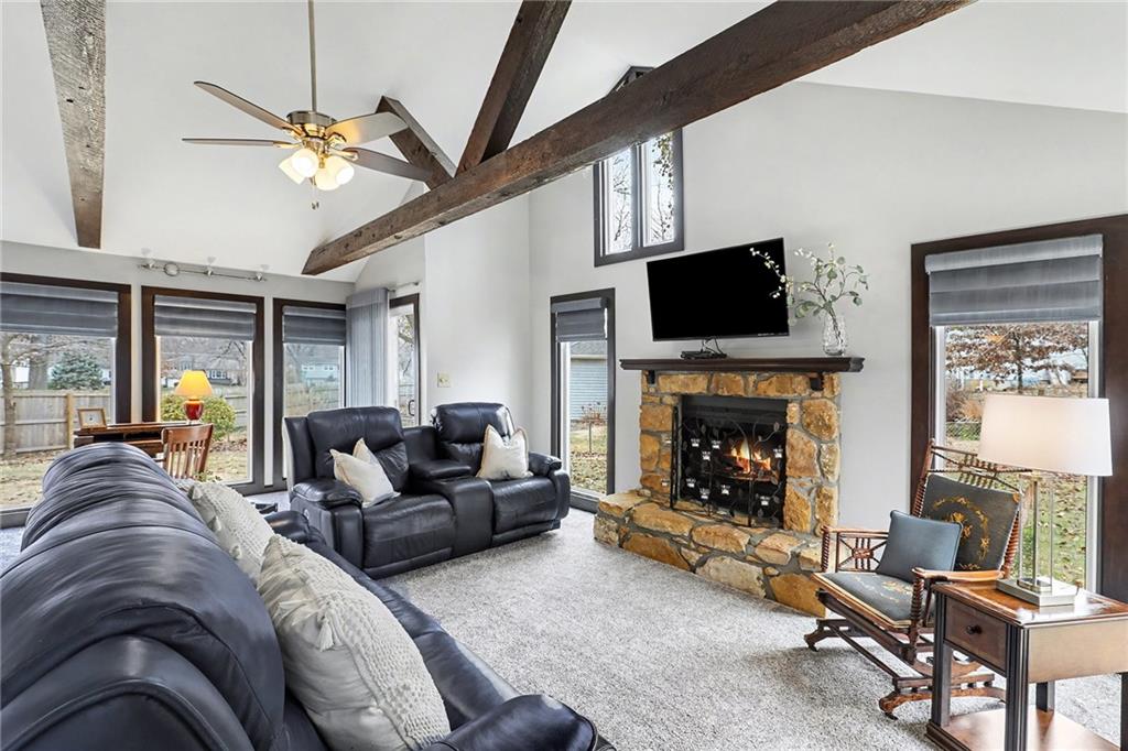 10244 Reeds Road Overland Park, KS 66207 - Photo 15 of 24