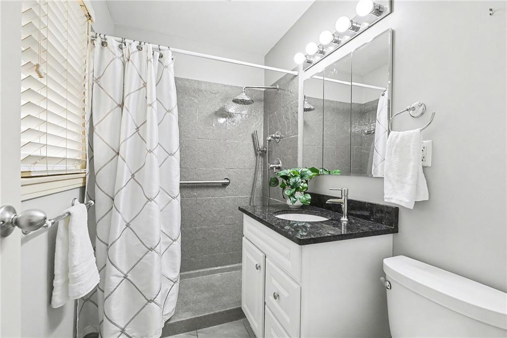 10244 Reeds Road Overland Park, KS 66207 - Photo 18 of 24