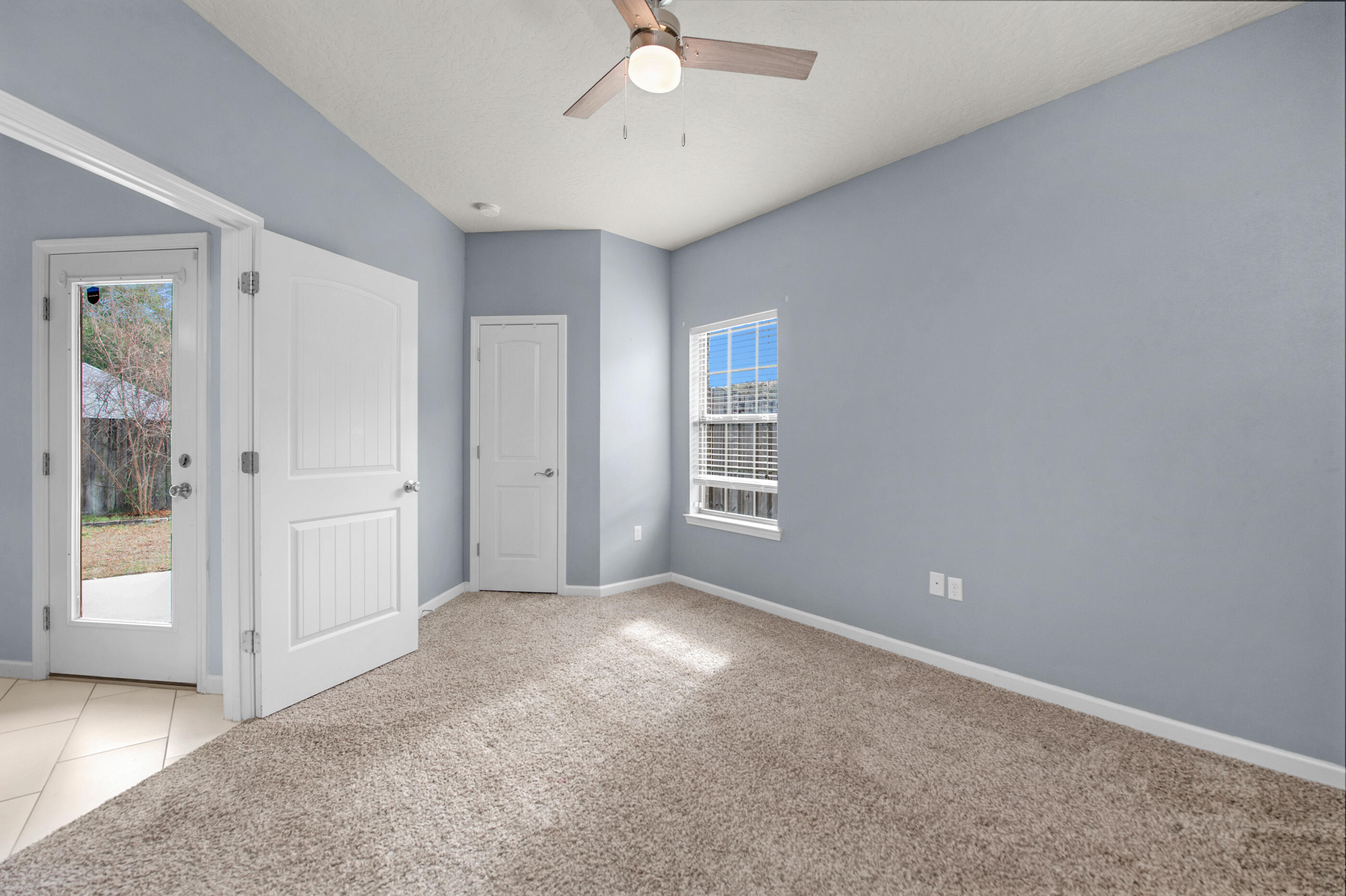 4596 Hermosa Road Crestview, FL 32539 - Photo 8 of 27 Hermosa-9-4