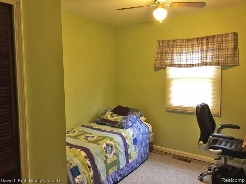 4564 Marys Road Caseville, MI 48725 - Photo 9 of 13 4564MarysBed.jpg