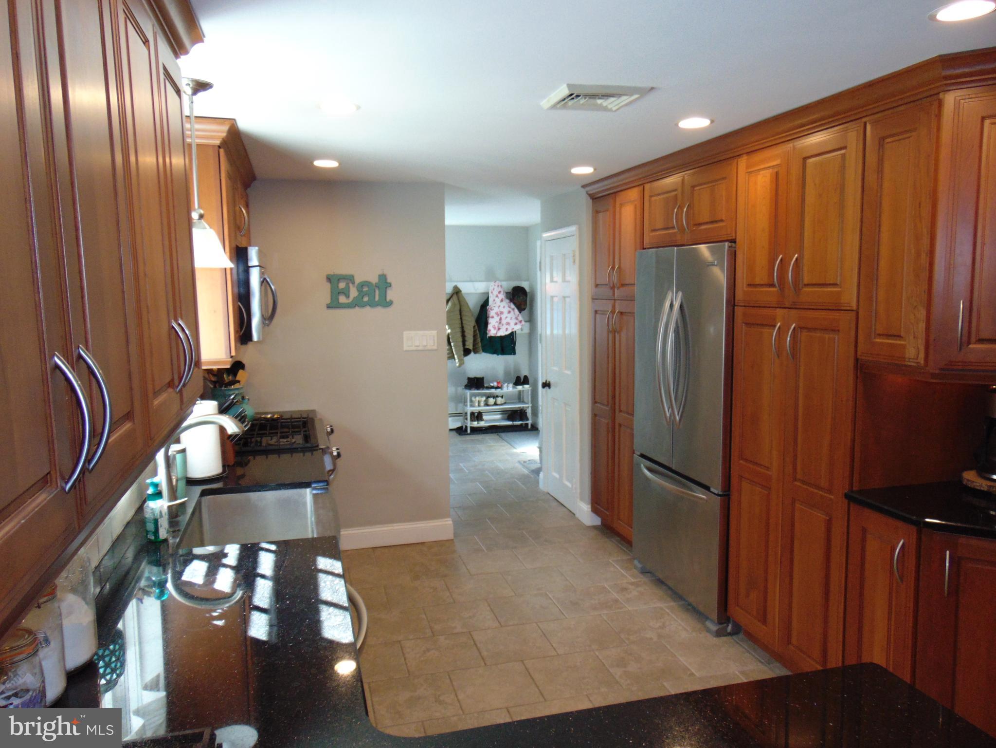 833 East Sandy Ridge Road Doylestown, PA 18901 - Photo 14 of 36 Gallery Image 14