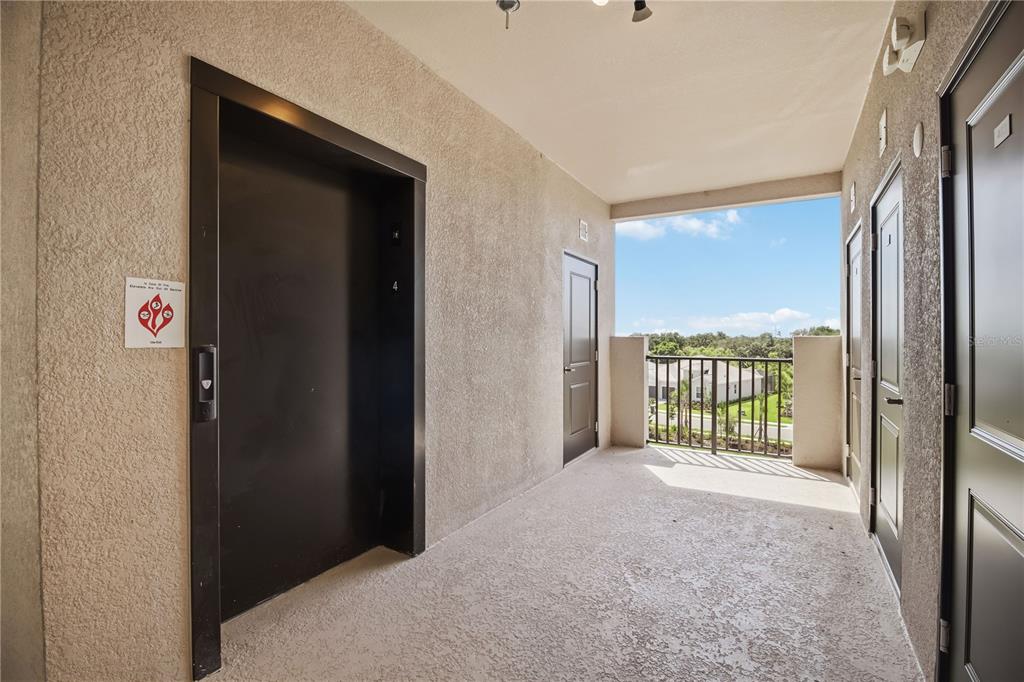 19116 Scallop Loop, Unit 403 Lakewood Ranch, FL 34211 - Photo 3 of 30