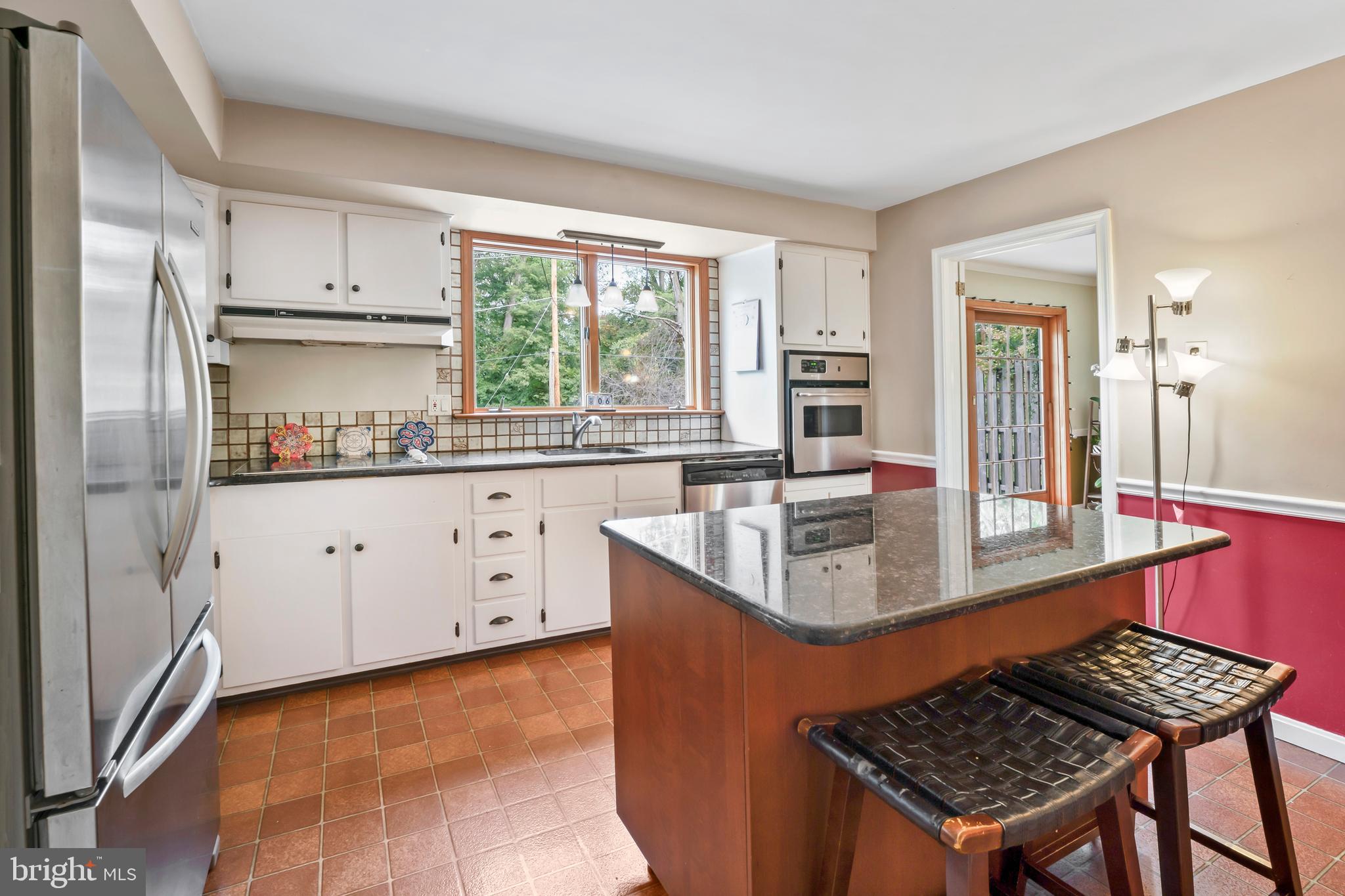 387 Devonshire Road Devon, PA 19333 - Photo 13 of 53 Kitchen