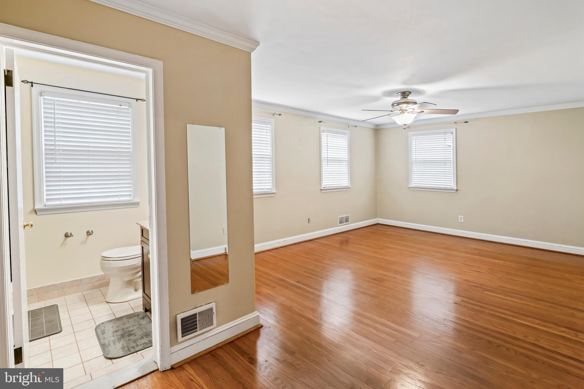 387 Devonshire Road Devon, PA 19333 - Photo 21 of 53 Primary Full Bath