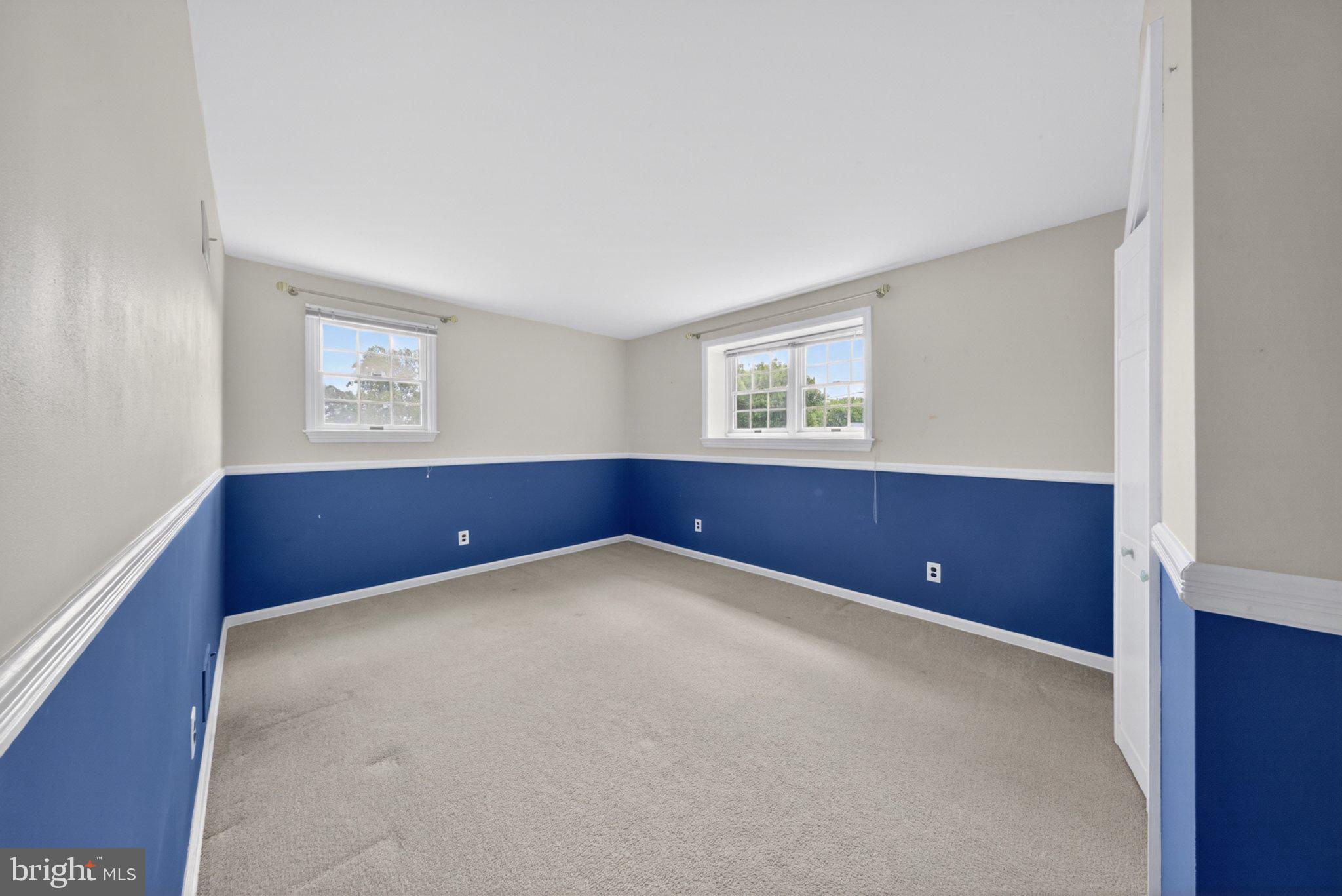 1020 Jeffrey Road Wilmington, DE 19810 - Photo 73 of 108 Bright and airy room with blue accents.