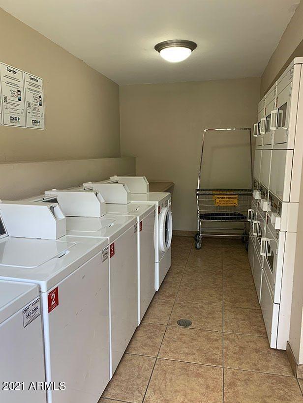 5525 East Thomas Road, Unit K14 Phoenix, AZ 85018 - Photo 17 of 17 Onsite Laundry
