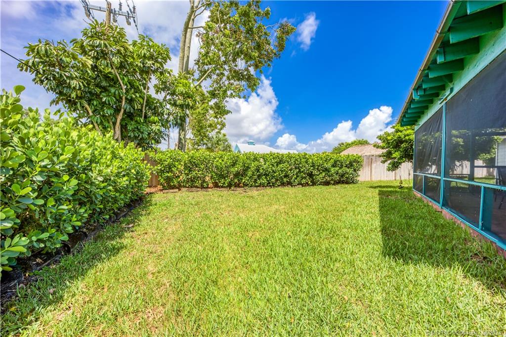4642 Southeast Shady Ridge Lane Stuart, FL 34997 - Photo 22 of 34 Gallery Image 22