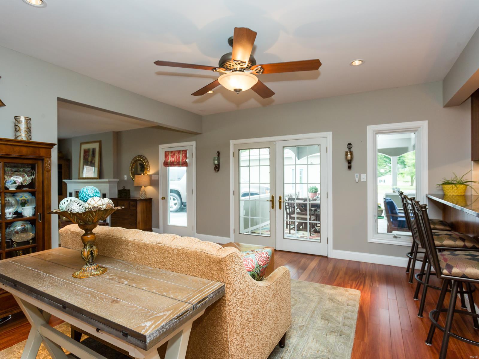 10327 Kennerly Road St. Louis, MO 63128 - Photo 14 of 57 Gallery Image 14
