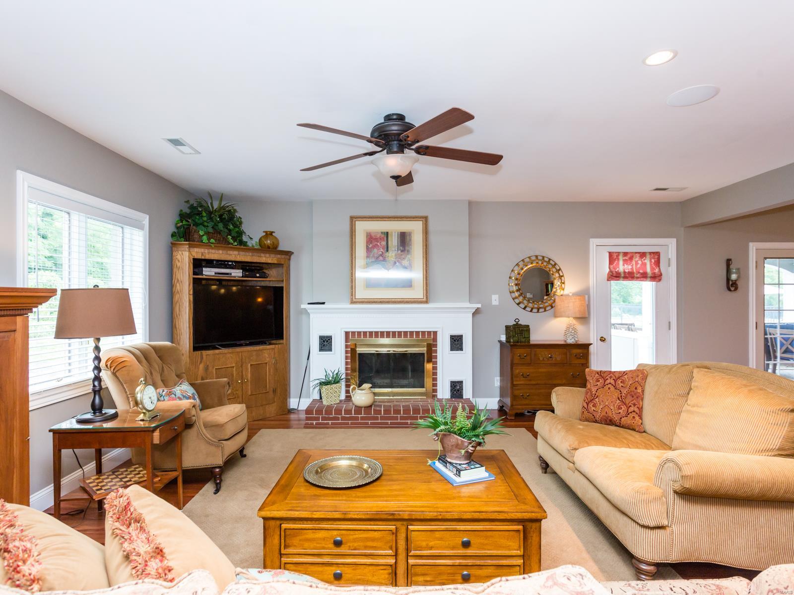 10327 Kennerly Road St. Louis, MO 63128 - Photo 17 of 57 Gallery Image 17