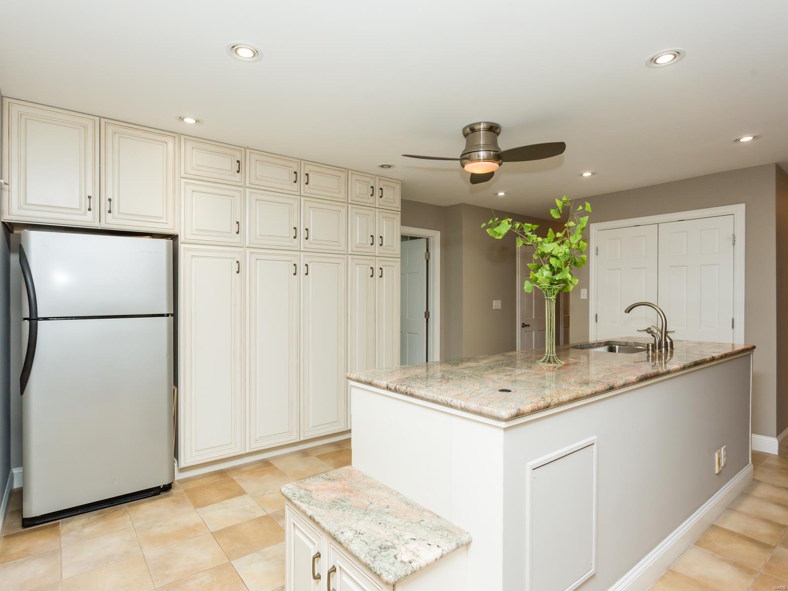 10327 Kennerly Road St. Louis, MO 63128 - Photo 20 of 57 Gallery Image 20