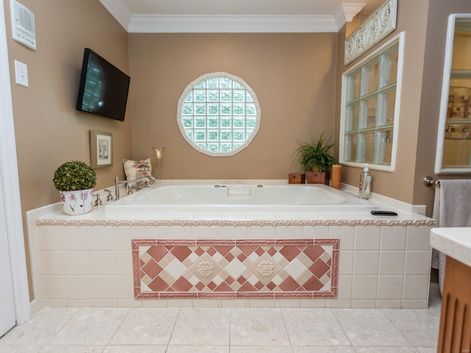 10327 Kennerly Road St. Louis, MO 63128 - Photo 29 of 57 Gallery Image 29