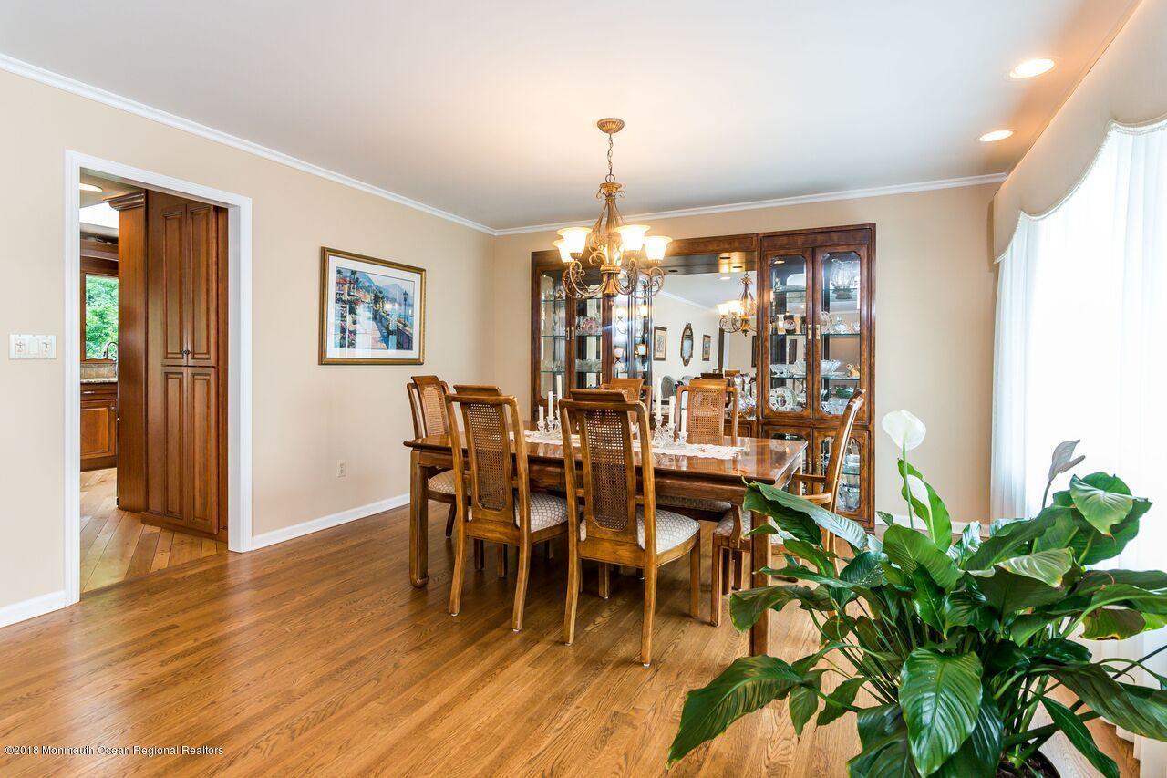 22 Randall Road Holmdel, NJ 07733 - Photo 8 of 41 ZUlgjoAw