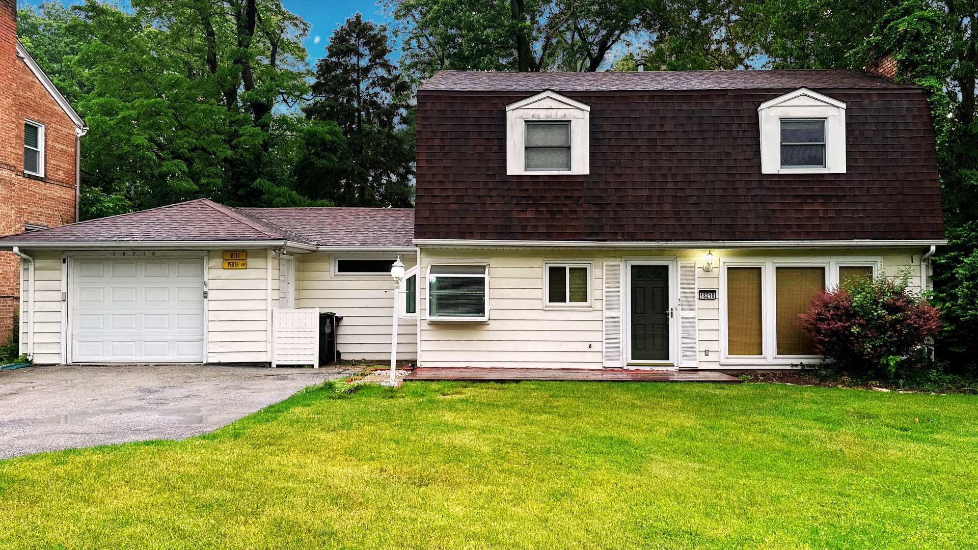 18210 Perth Avenue Homewood, IL 60430 - Photo 1 of 17