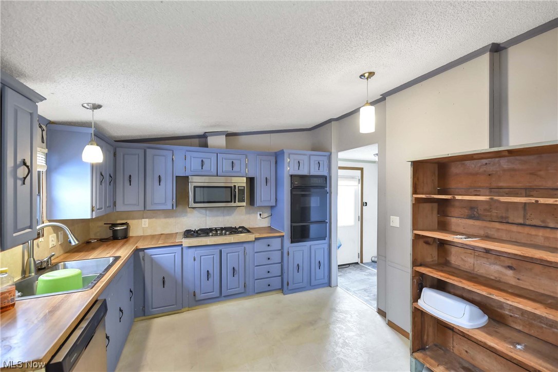 35157 Center Ridge Road, Unit 125 North Ridgeville, OH 44039 - Photo 9 of 38