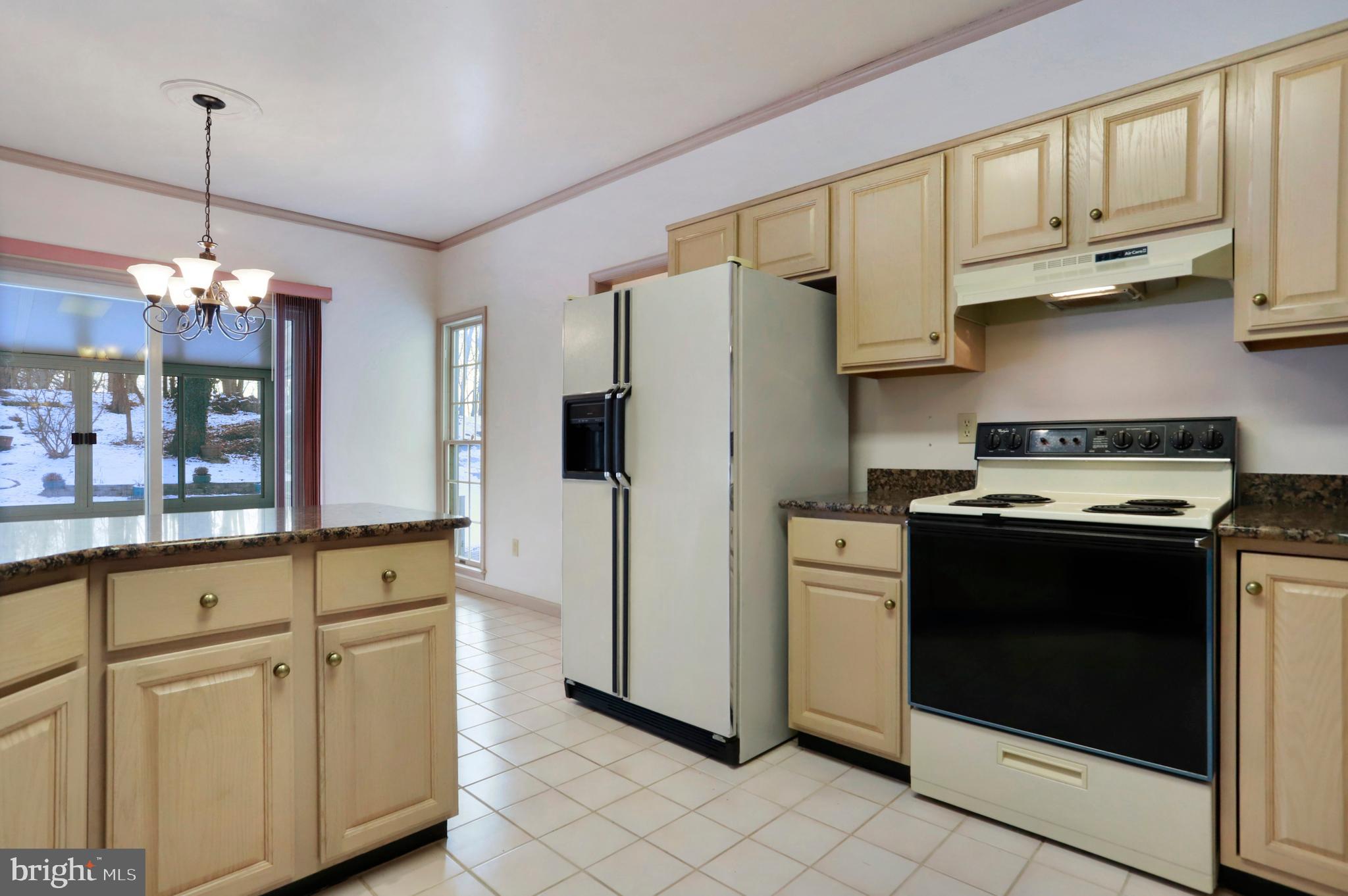 411 Springfield Road Shippensburg, PA 17257 - Photo 19 of 75 Kitchen
