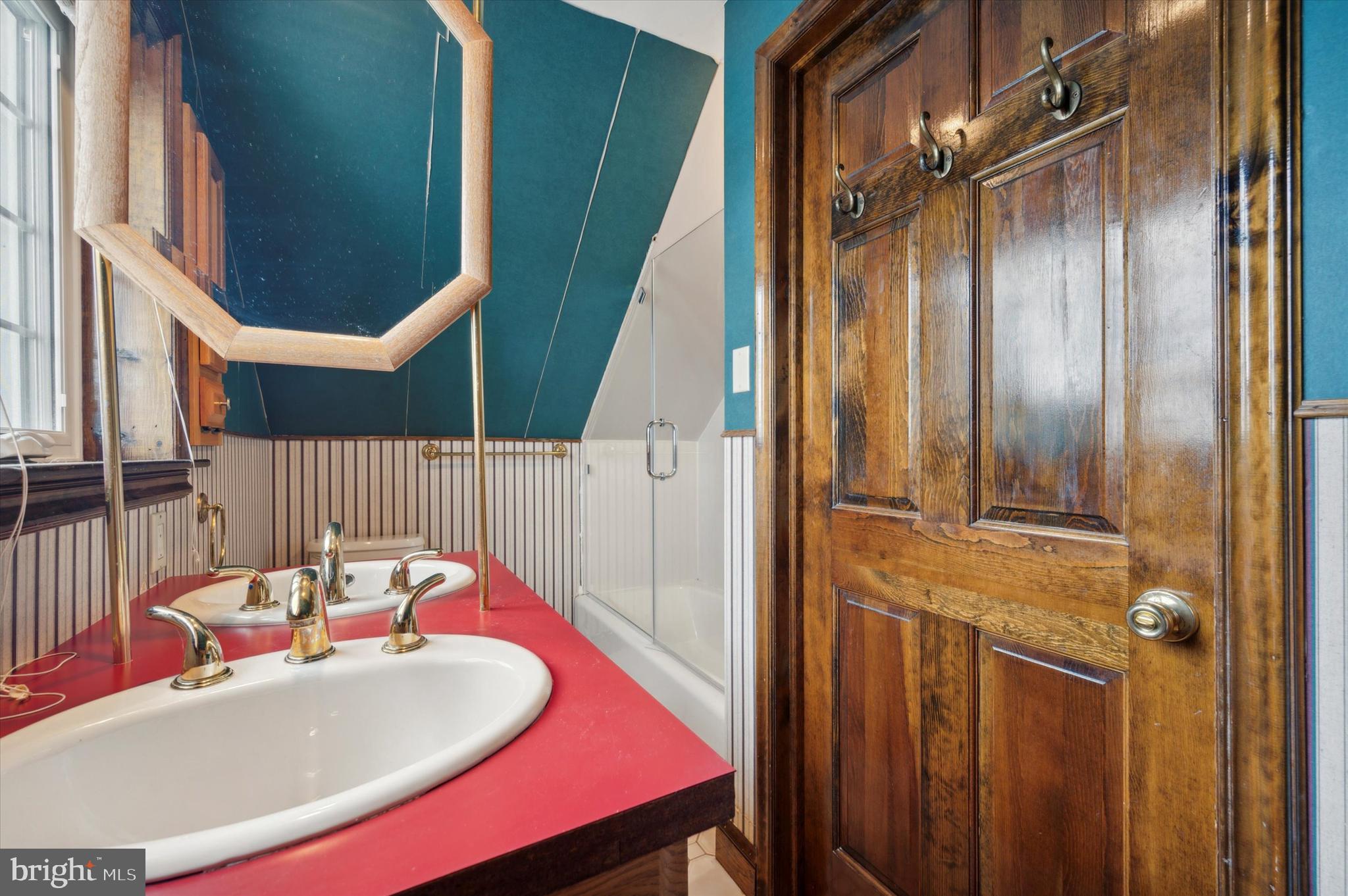 7108 Wayne Avenue Upper Darby, PA 19082 - Photo 22 of 26