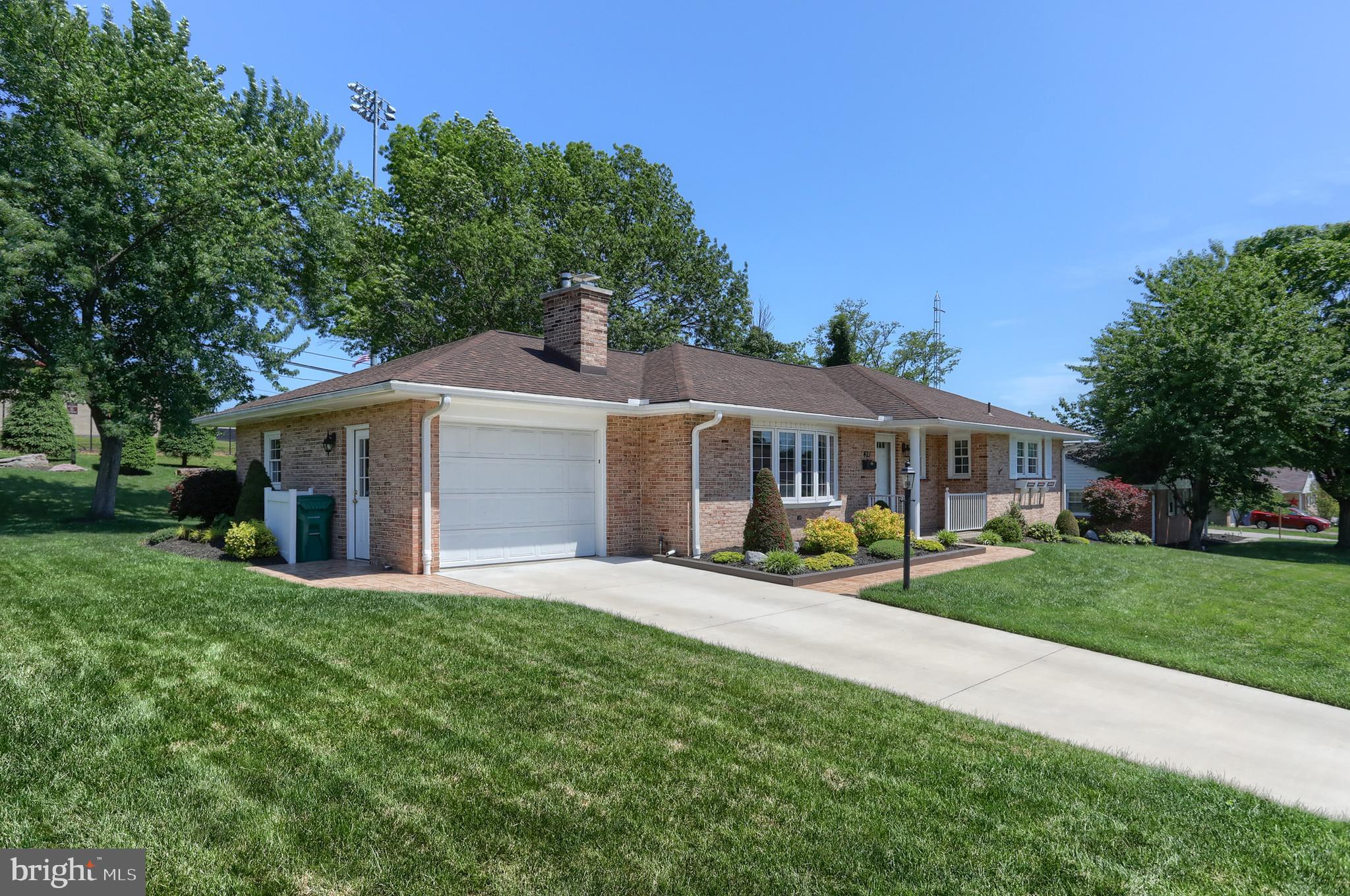 421 Berryhill Road Harrisburg, PA 17109 - Photo 4 of 49
