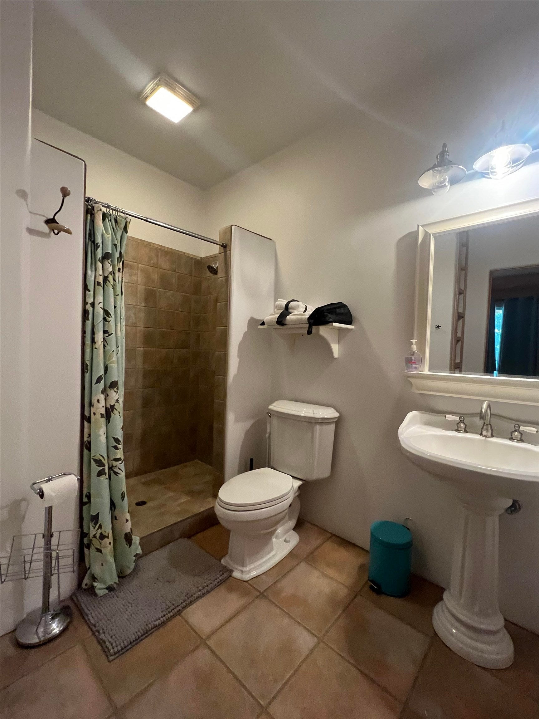 700 North Old Stage Road Mount Shasta, CA 96067 - Photo 9 of 23 Gallery Image 9