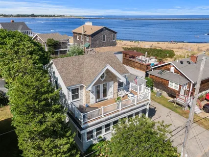 $1,195,000 | 11 69th Street, Newburyport, MA 01950