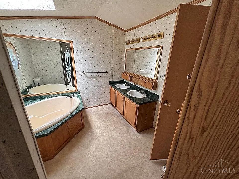 379 Mutton Run Road Chillicothe, OH 45601 - Photo 14 of 23
