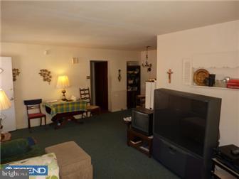 1209 Ripley Street Philadelphia, PA 19111 - Photo 5 of 11 Gallery Image 5